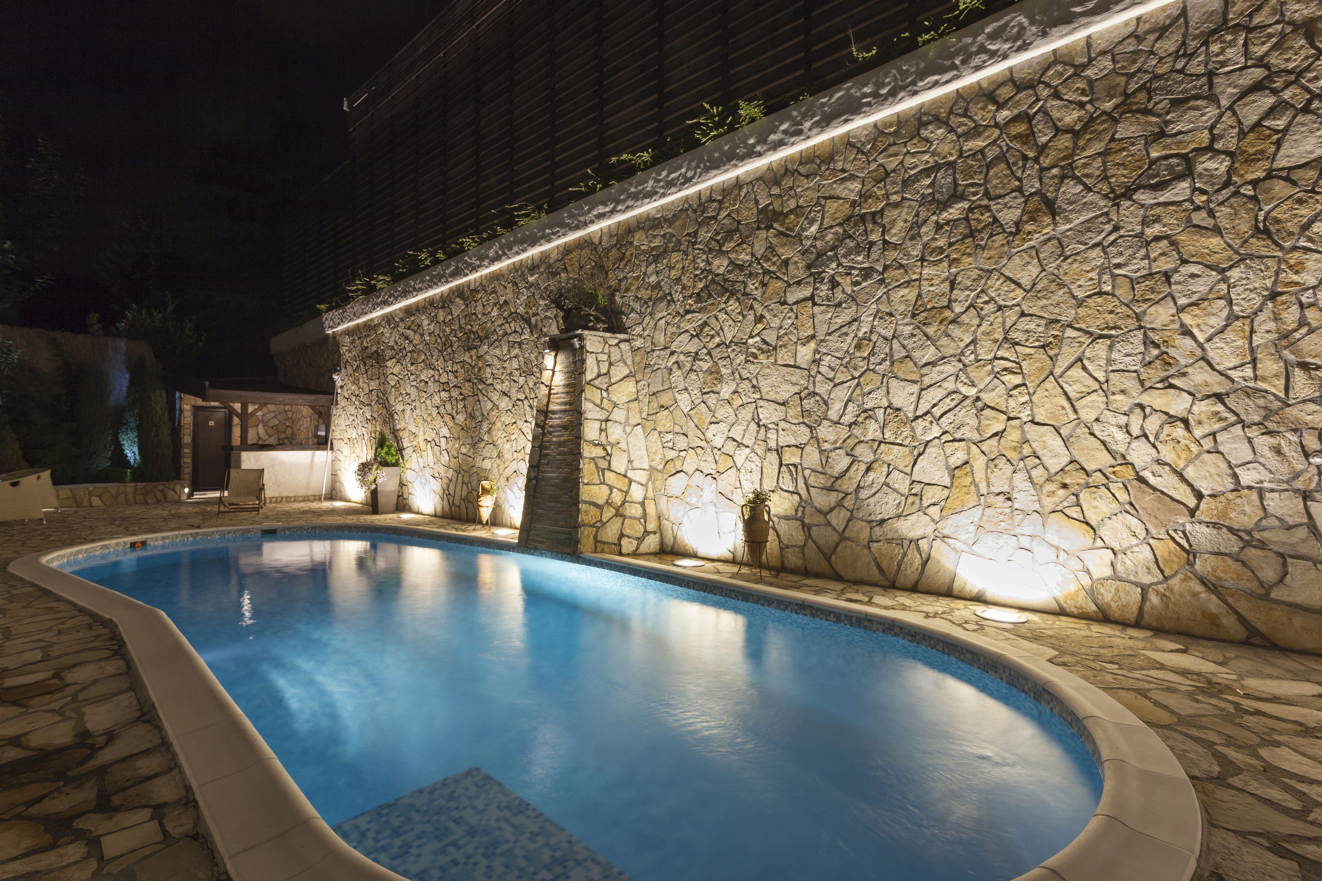Derry Landscape & Outdoor Lighting Electricians